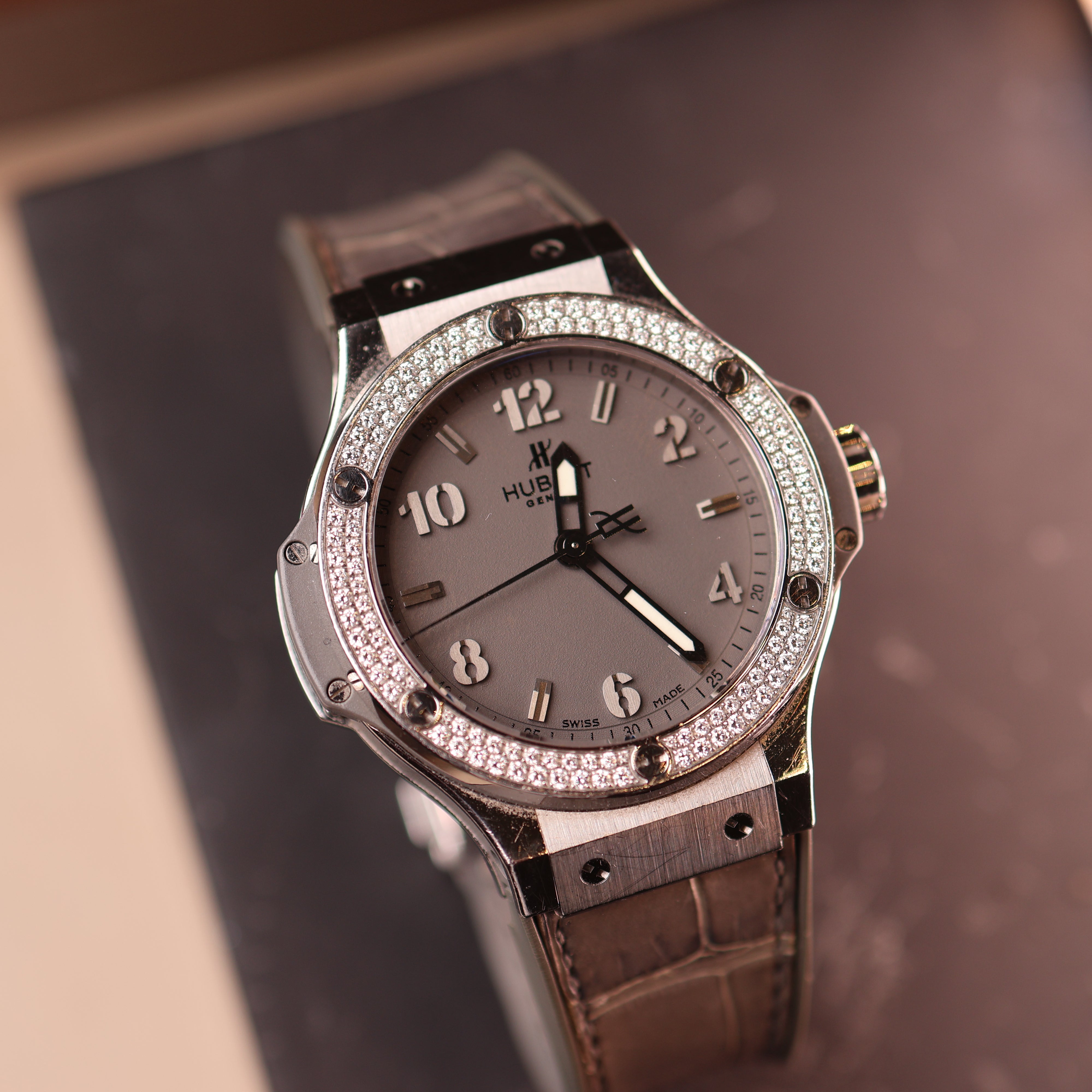 Hublot Big Bang Earl Grey Diamond 361.ST.5010.LR.1104